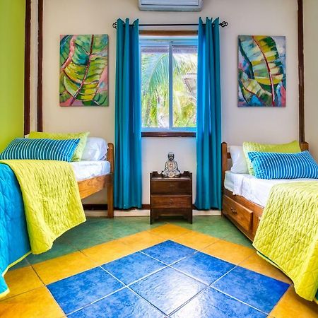 Los Balcones Over The Sea Hotel Bocas del Toro 외부 사진