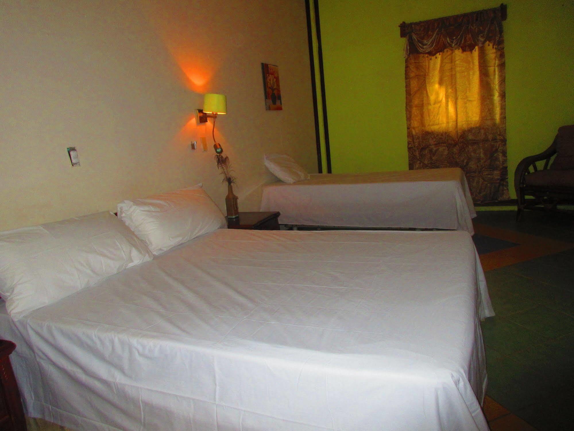 Los Balcones Over The Sea Hotel Bocas del Toro 외부 사진