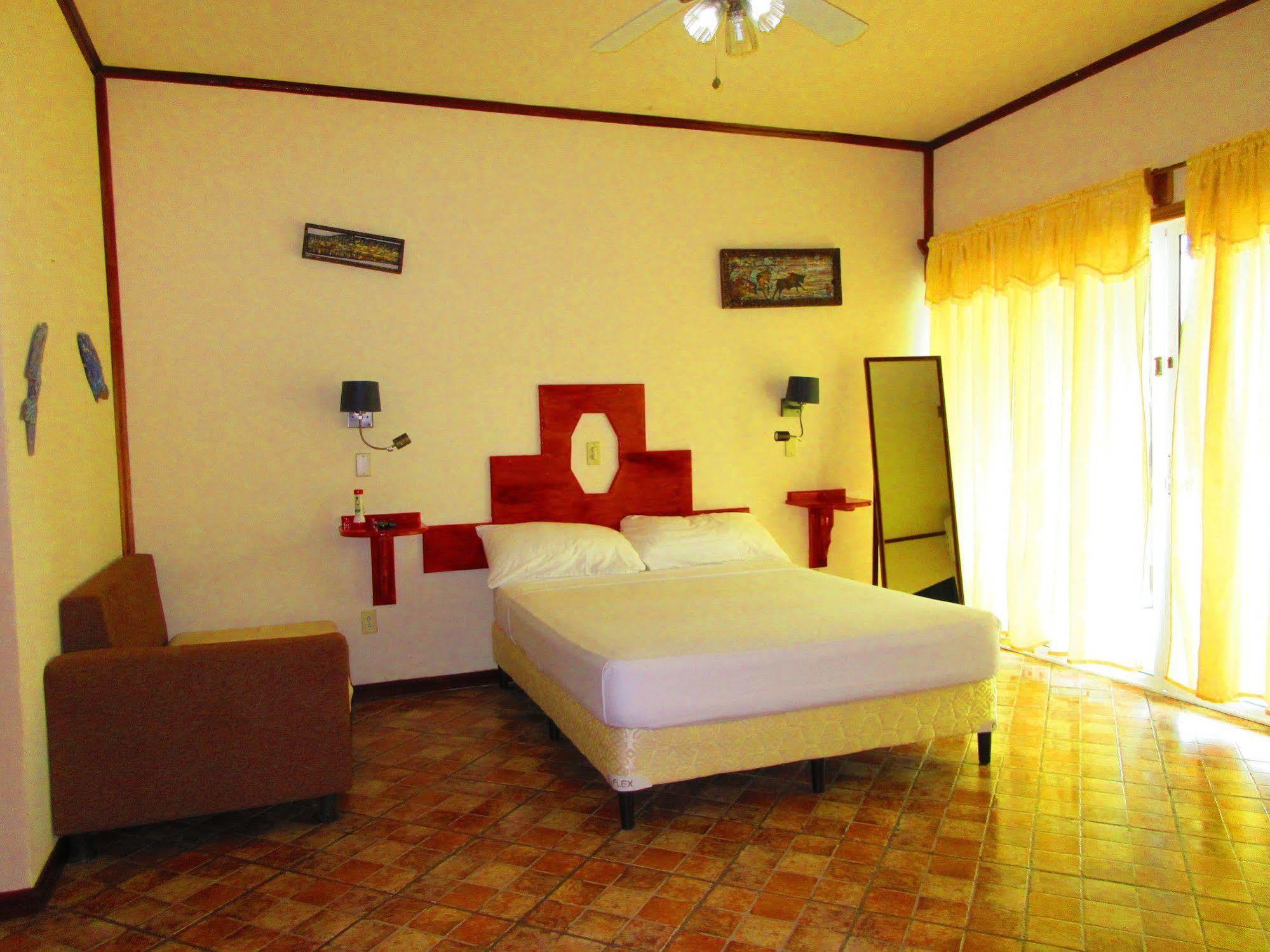 Los Balcones Over The Sea Hotel Bocas del Toro 외부 사진