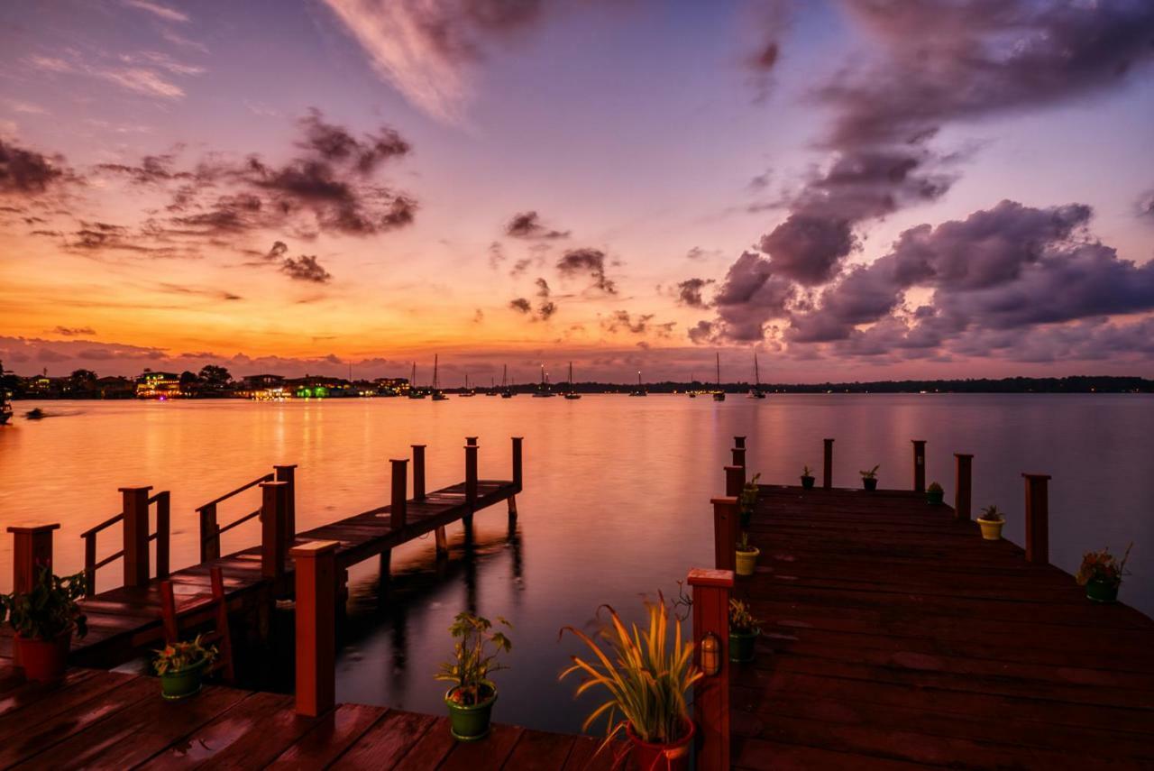 Los Balcones Over The Sea Hotel Bocas del Toro 외부 사진