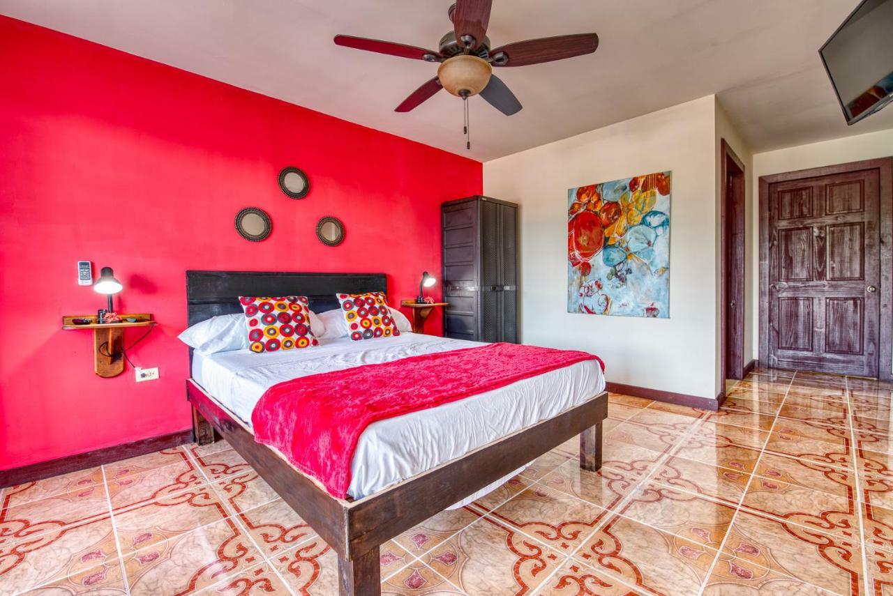Los Balcones Over The Sea Hotel Bocas del Toro 외부 사진